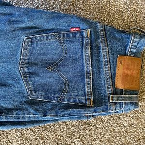 Levi jeans